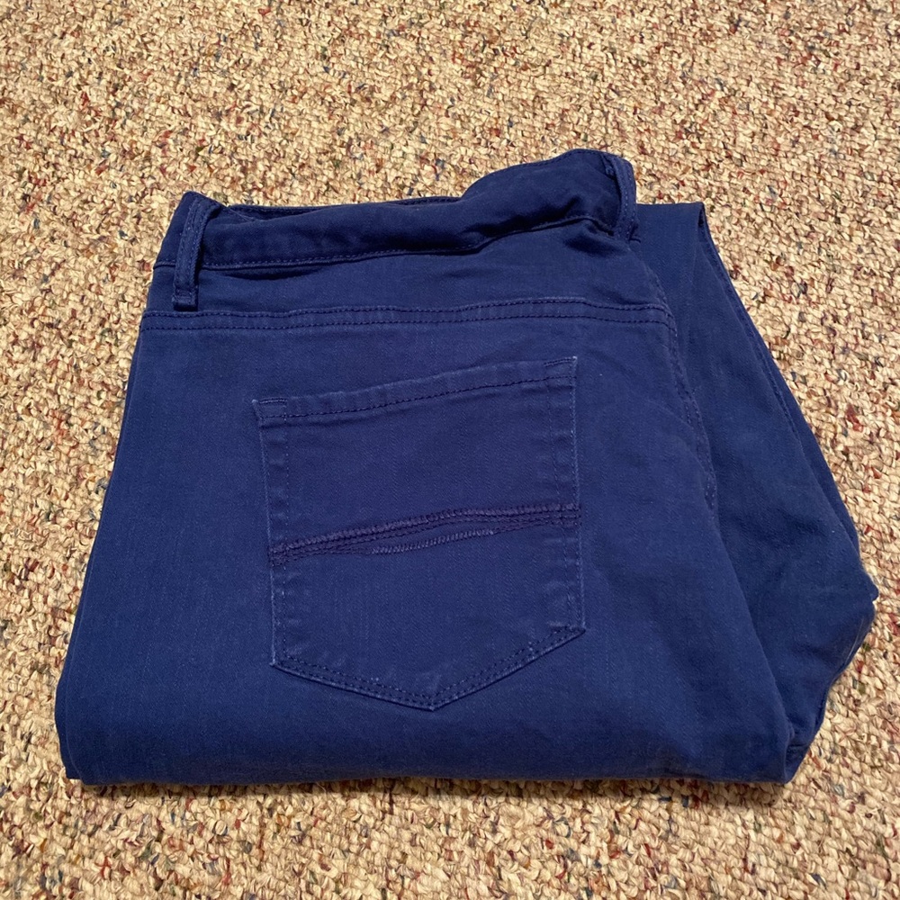 Bandolino Stretch Straight Leg Pants